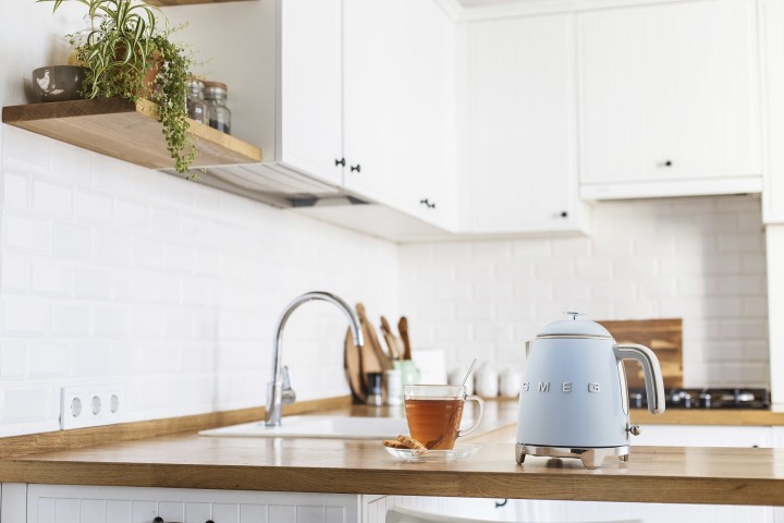 SMEG elektrinis virdulys, 800 ml KLF05PBEU | 2