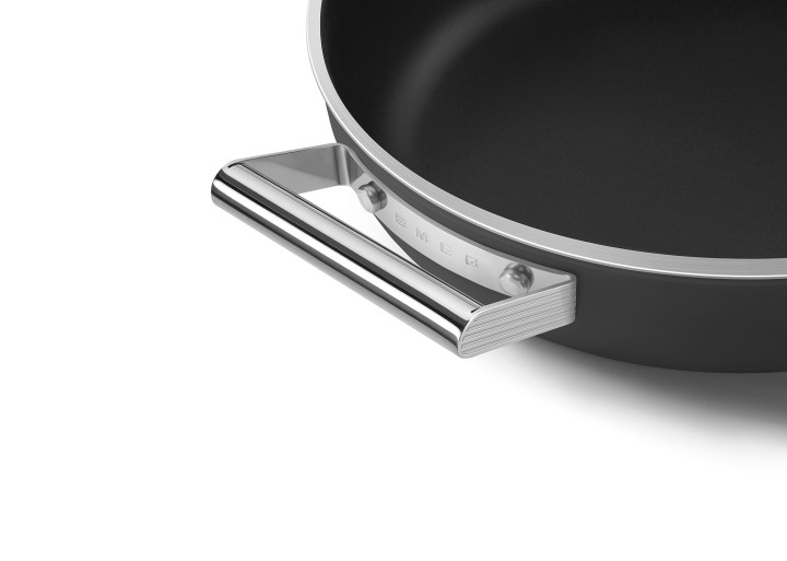 SMEG troškintuvas su dangčiu Ø 24 cm, 4,3 l | 4