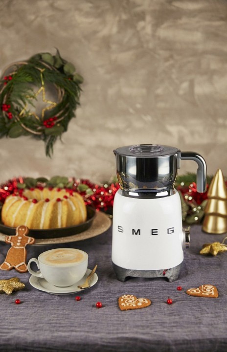 SMEG pieno putų plakiklis MFF11WHEU | 2