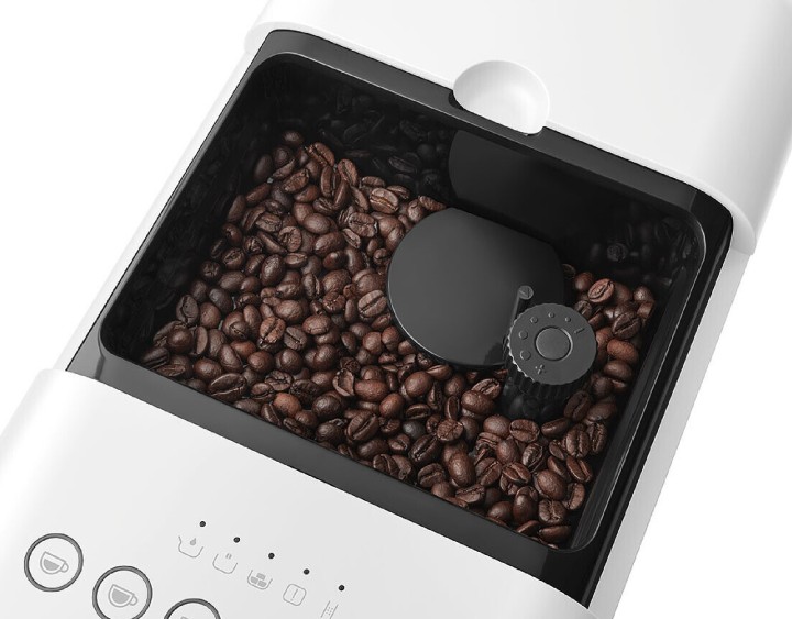 SMEG kavos virimo aparatas matinė balta | 9