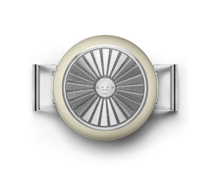 SMEG puodas su dangčiu Ø 24 cm, 5,4 l | 5