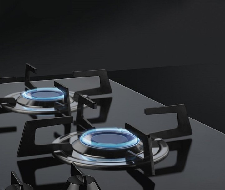 SMEG dujinė kaitlentė PVL664CN  | 4