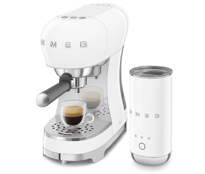 SMEG kavos aparato ir pieno putų plakiklio rinkinys ECF12WHEU | 3