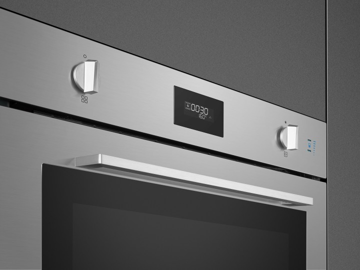 SMEG orkaitė su garų funkcija  | 2