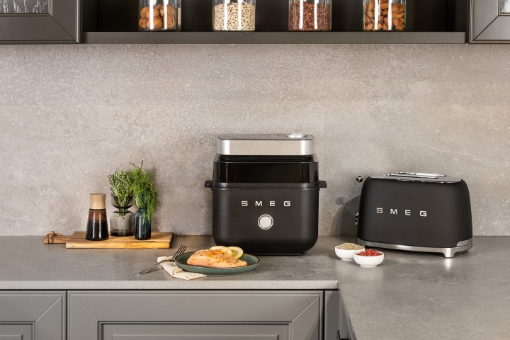 SMEG karšto oro gruzdintuvė AFC01BLMEU | 2