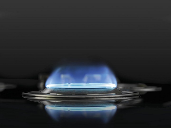 SMEG dujinė kaitlentė PVL664CN  | 5