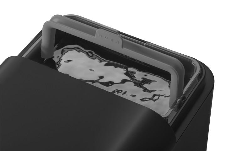 SMEG kavos virimo aparatas matinė juoda | 8