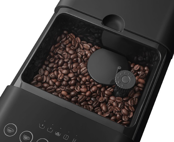 SMEG kavos virimo aparatas matinė juoda | 9