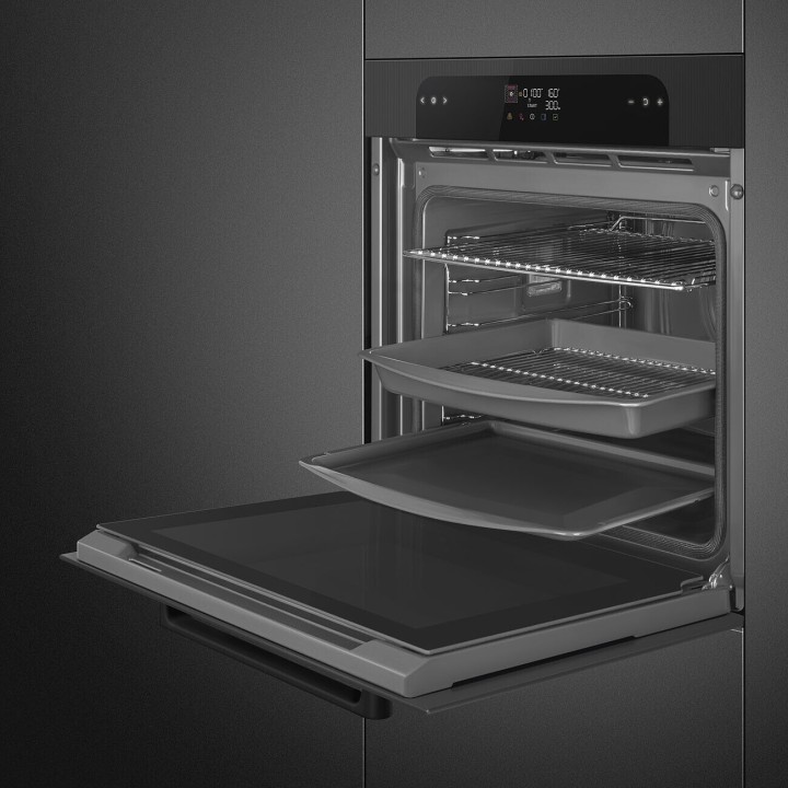 SMEG orkaitė su savaiminio išsivalymo funkcija (Pirolizė) SOP6202TB | 5