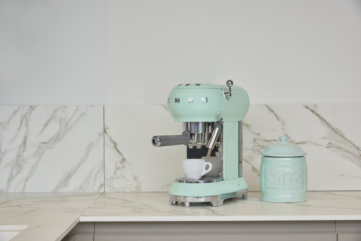 SMEG kavos virimo aparatas ECF01PGEU | 2